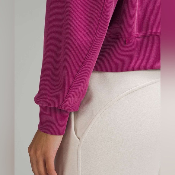 Lululemon Softstreme Perfectly Oversized Cropped Crew - Picture 3 of 3